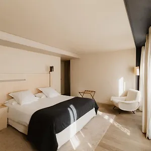 De Nell 5*, París Francia